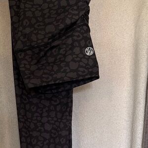 Til You Collapse - Black Cheetah/Leopard print Leggings